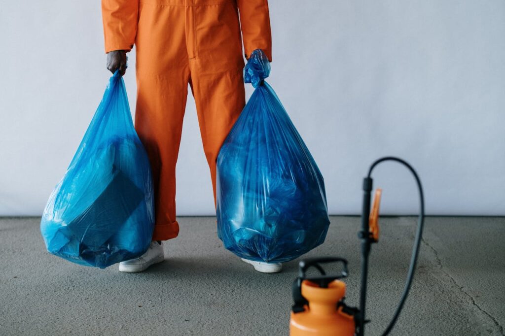 Sgombero con smaltimento rifiuti a Monza